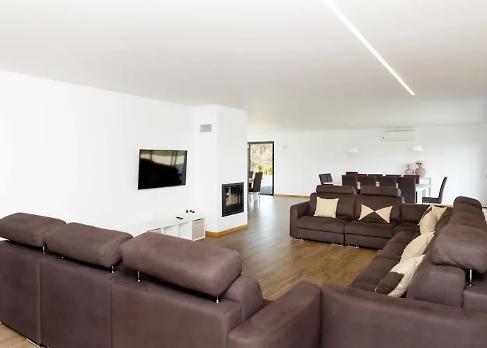 Semesterbostad Casa Dos Mirtilos Duke T8 Celorico De Basto